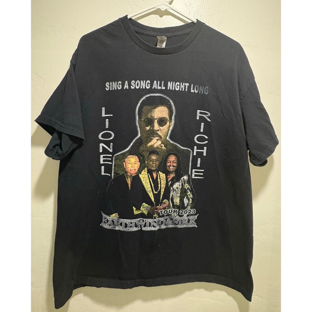 Lionel Richie Earth Wind & Fire Tour Shirt 2023  XL